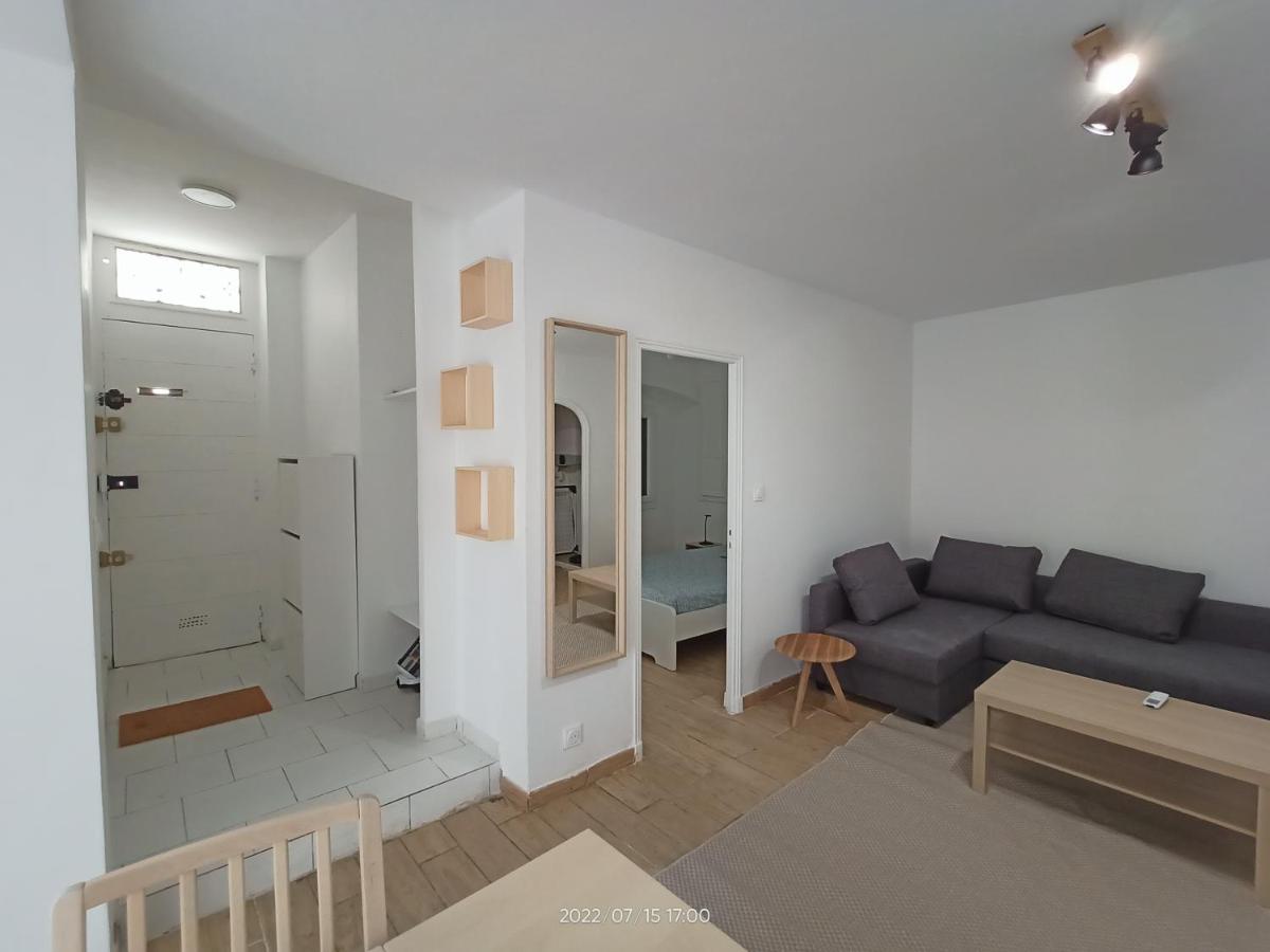 T2 Renove En Rdc Avec Cour, Intra Muros Avignon Exterior foto